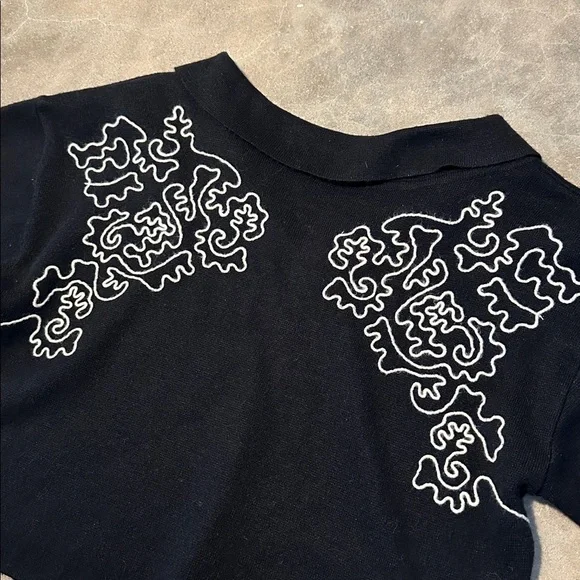 Vintage Wool Blend Cropped Sweater with White Embroidery - Picture 3 of 16